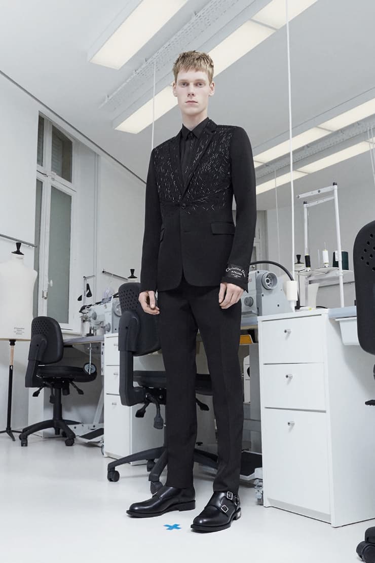 크리스 반 아쉐 디올 옴므 2018 프리 폴 컬렉션 룩북 kris van assche dior homme pre fall lookbook