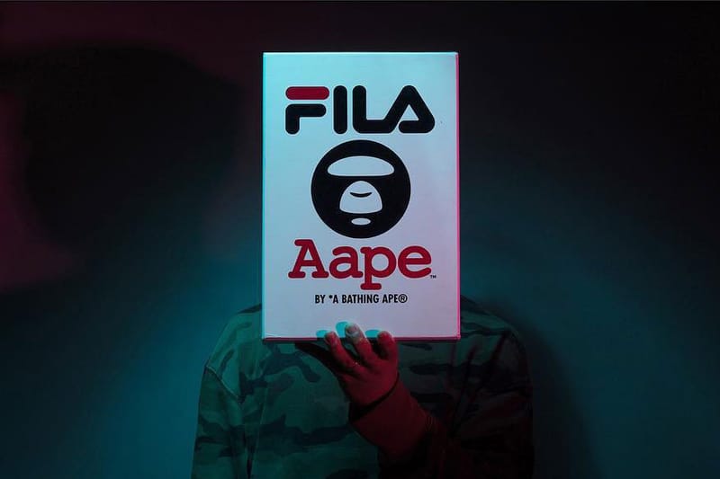 에이프 바이 베이프 x 휠라 '오리지널 테니스' 운동화