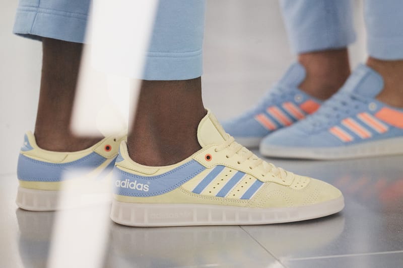 오이스터 홀딩스 x 아디다스 오리지널스 2018 SS 여행 캡슐