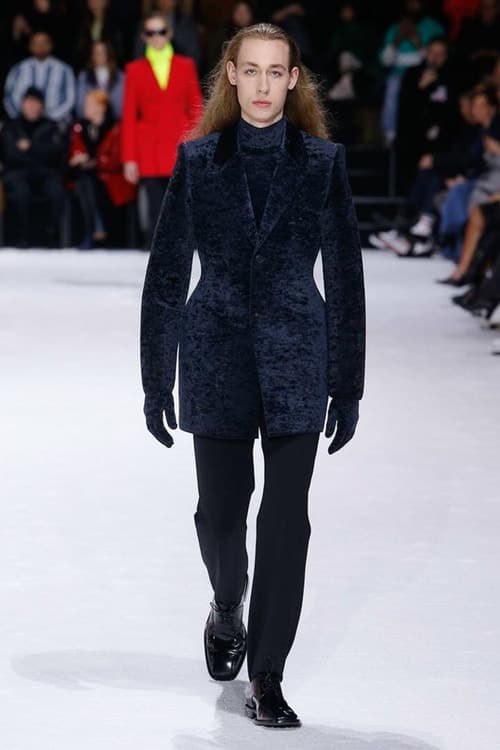 발렌시아가 2018 가을, 겨울 컬렉션  새로운 어글리 스니커 balenciaga fall 2018 runway