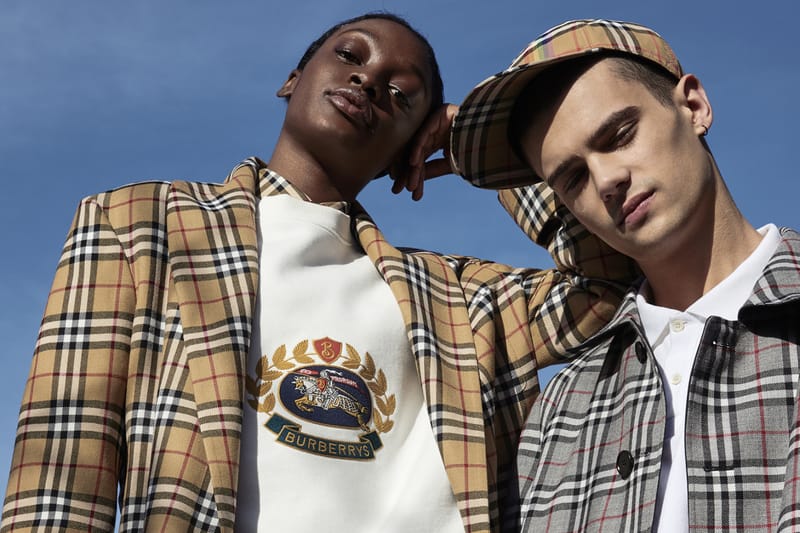 버버리 2018 2월 레인보우 캡슐 컬렉션 화보