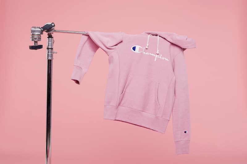 챔피온의 컬러풀한 2018 봄, 여름 컬렉션 룩북 champion spring summer 2018 lookbook