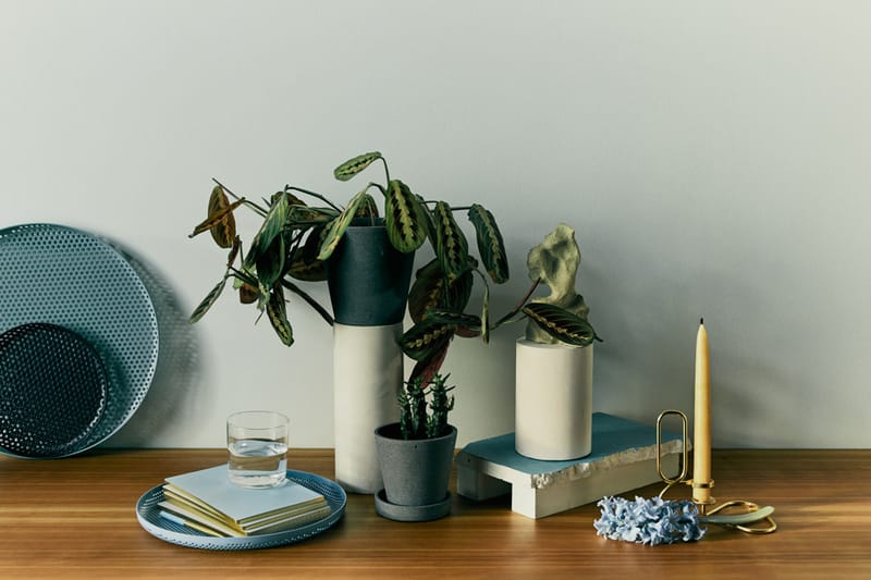 코스와 헤이가 공동으로 제작한 2018 SS 컬렉션