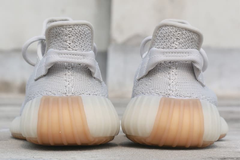 이지 부스트 350 V2 참깨 상세 사진 발매 시기 2018 yeezy boost sesame closer look