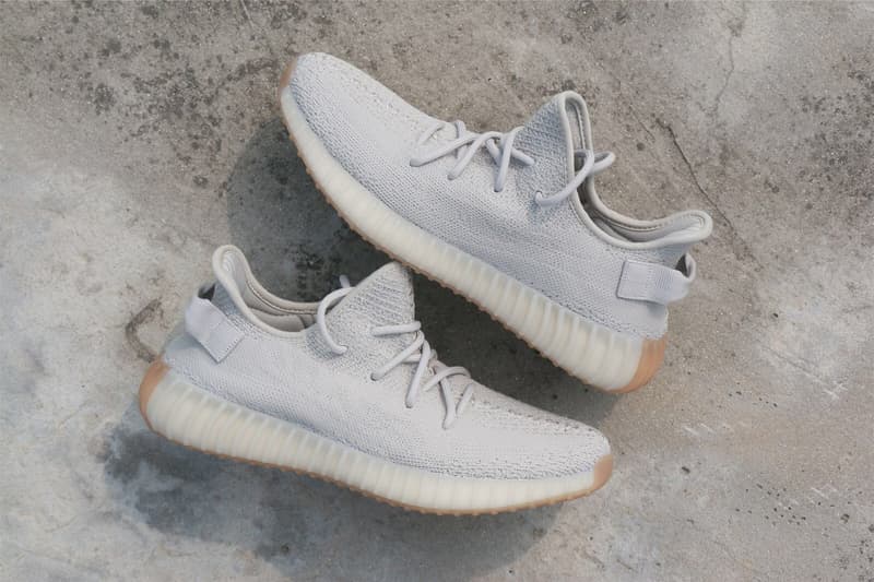 이지 부스트 350 V2 참깨 상세 사진 발매 시기 2018 yeezy boost sesame closer look