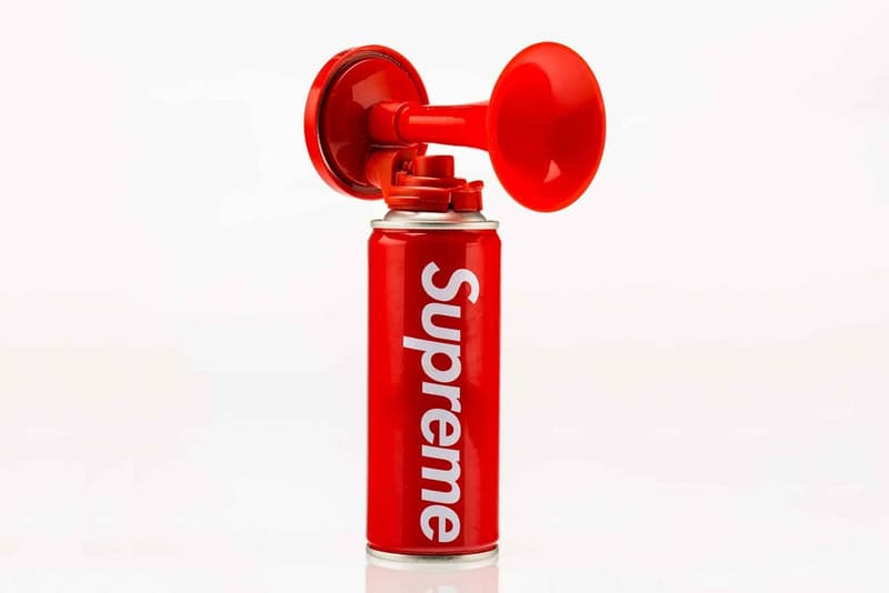 베어브릭 메디콤 토이 슈프림 카우스 경매 2018 bearbrick medicom toy toy story supreme kaws heritage auctions