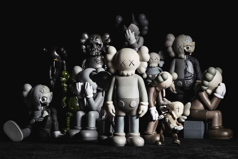 베어브릭 메디콤 토이 슈프림 카우스 경매 2018 bearbrick medicom toy toy story supreme kaws heritage auctions
