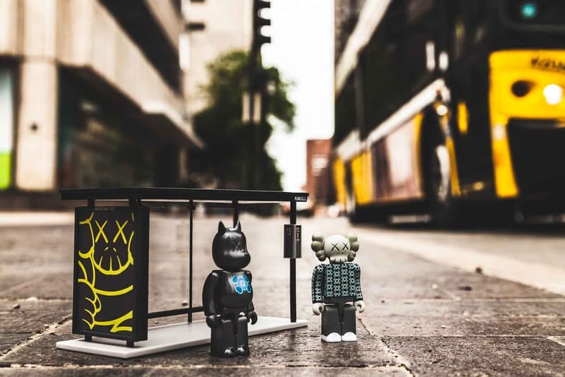 베어브릭 메디콤 토이 슈프림 카우스 경매 2018 bearbrick medicom toy toy story supreme kaws heritage auctions