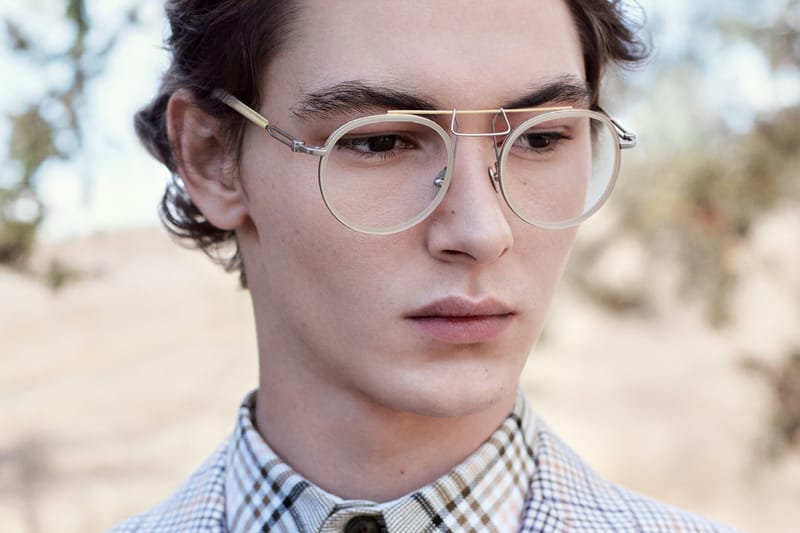 라프 시몬스의 2018 봄 캘빈클라인 아이웨어