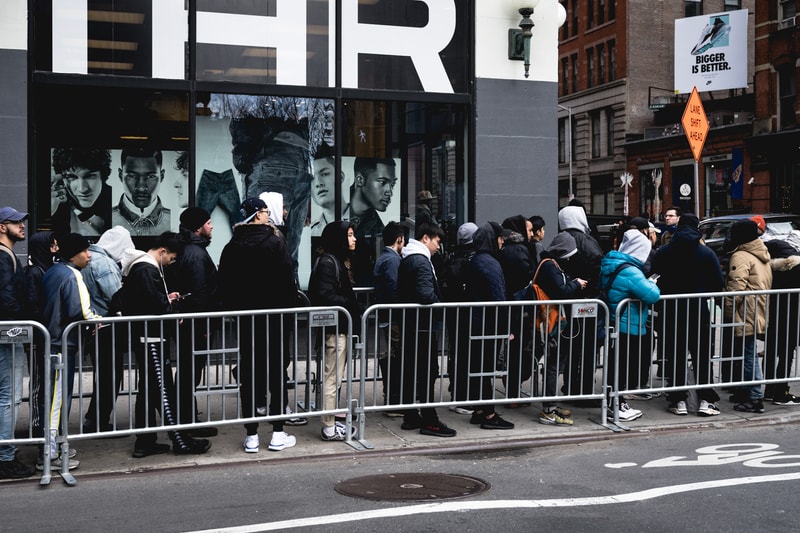 슈프림 노스페이스 협업 봄 여름 스트리트 스타일 뉴욕 런던 supreme the north face spring summer 2018 street style