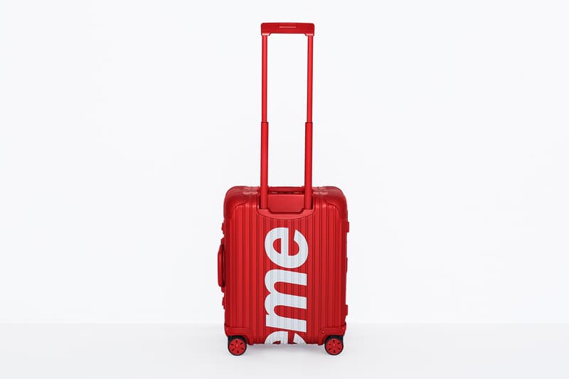 슈프림 x 리모와 캐리어 봄 토파즈 멀티휠 공식 사진 2018 supreme rimowa spring luggage official photos topas multiwheel
