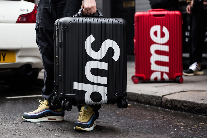 슈프림 리모와 캐리어 트롤리 스트릿 스타일 2018 supreme rimowa luggage trolley street style