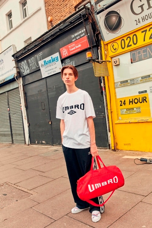 엄브로 프리 스타일 풋볼 컬렉션 캡슐 웨얼 이즈 유어 피치 룩북 umbro free style football collection capsule where is your pitch lookbook