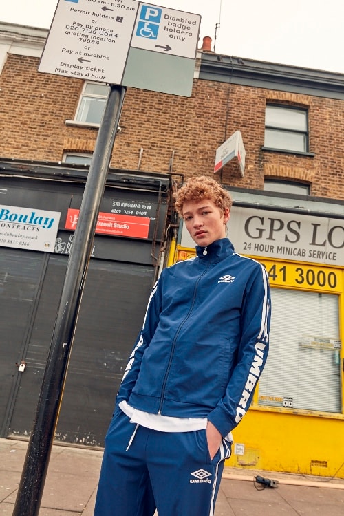 엄브로 프리 스타일 풋볼 컬렉션 캡슐 웨얼 이즈 유어 피치 룩북 umbro free style football collection capsule where is your pitch lookbook
