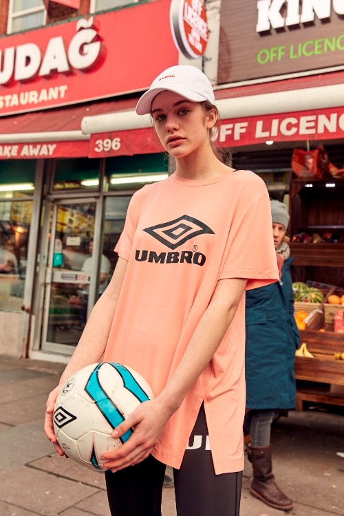 엄브로 프리 스타일 풋볼 컬렉션 캡슐 웨얼 이즈 유어 피치 룩북 umbro free style football collection capsule where is your pitch lookbook