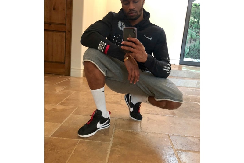 켄드릭 라마의 새 나이키 코르테즈 유출 tde dave free kendrick lamar nike cortez