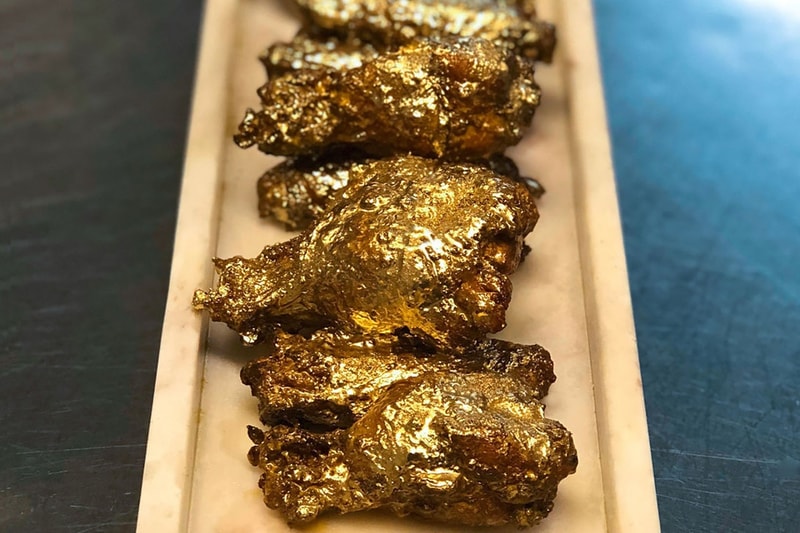 107만 원짜리 24 캐럿 금가루 치킨 윙 & 샴페인 세트 food god 24 karat gold chicken wings 2018