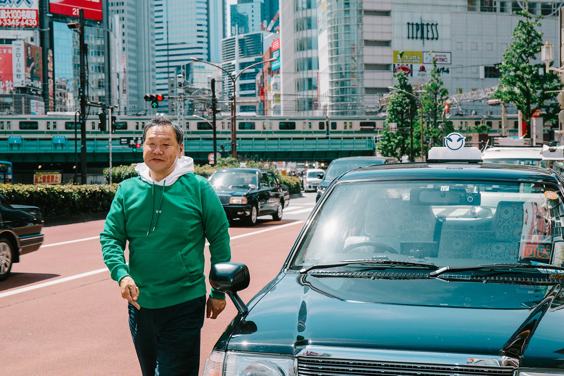헬무트 랭 글로벌 택시 프로젝트 캡슐 컬렉션 홍콩 2018 helmut lang teases global taxi capsule collection