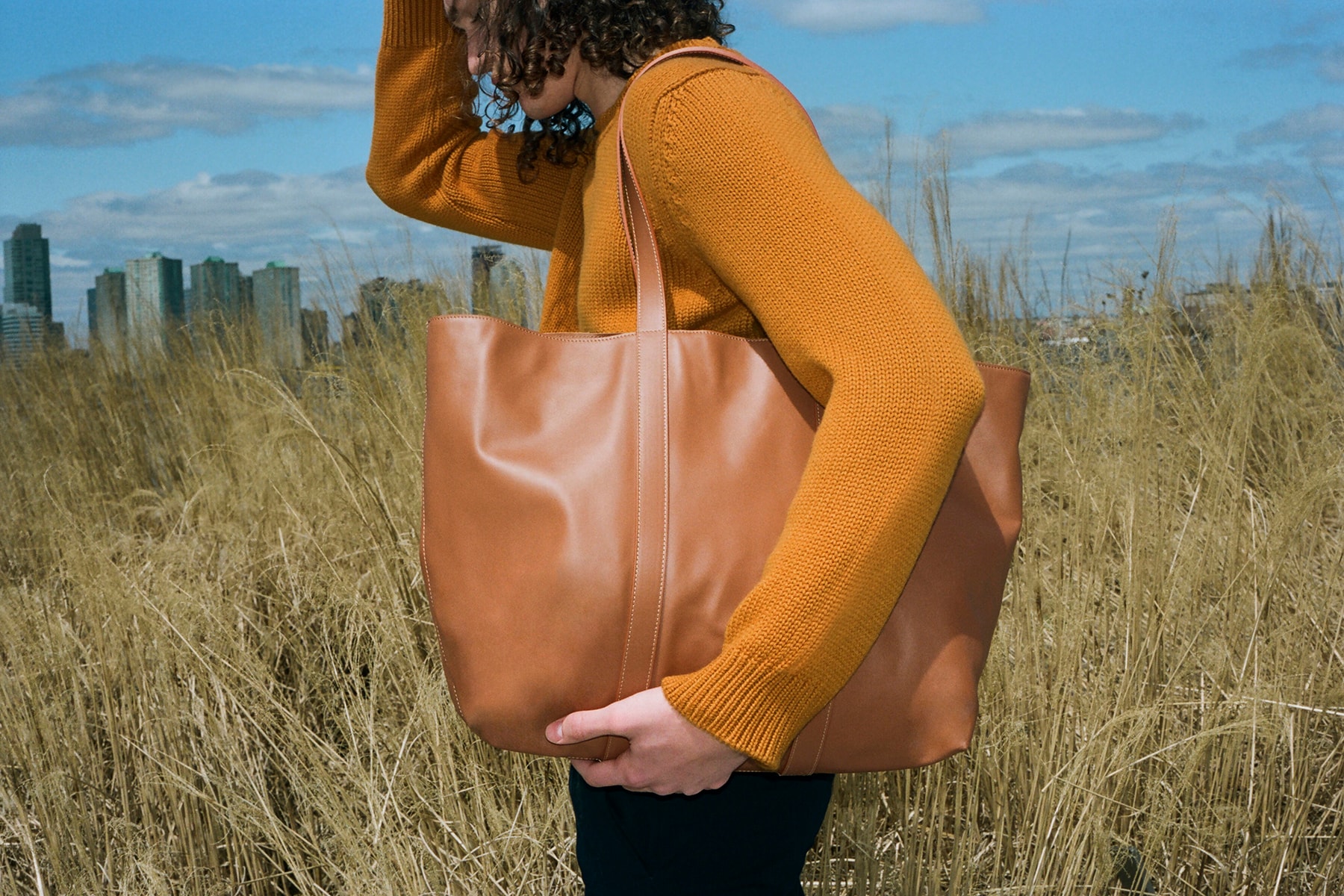 만수르 가브리엘 남성 액세서리 가방 컬렉션 론칭 2018 mansur gavriel mens accessories bags collection