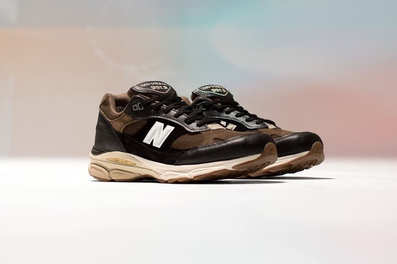 뉴발란스 대디 슈즈 990 어라이즈  출시 2018 NEWBALANCE 990V3 ARIES ADSUM ALLIKE UP THERE