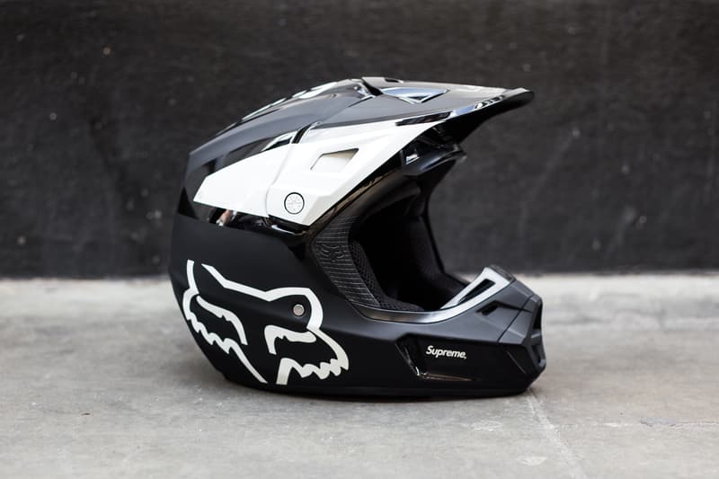 슈프림 폭스 레이싱 바이크 헬멧 베스트 액세서리 2018 supreme fox racing collaboration bike handles vest helmet