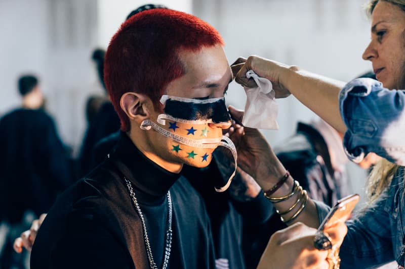 알렉산더 왕 컬렉션 1 런웨이 백스테이지 2018 alexander wang collection 1 runway backstage