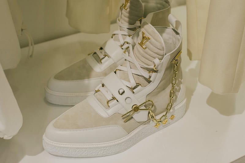 버질 아블로의 첫 루이비통 컬렉션 가방 & 스니커 상세 이미지