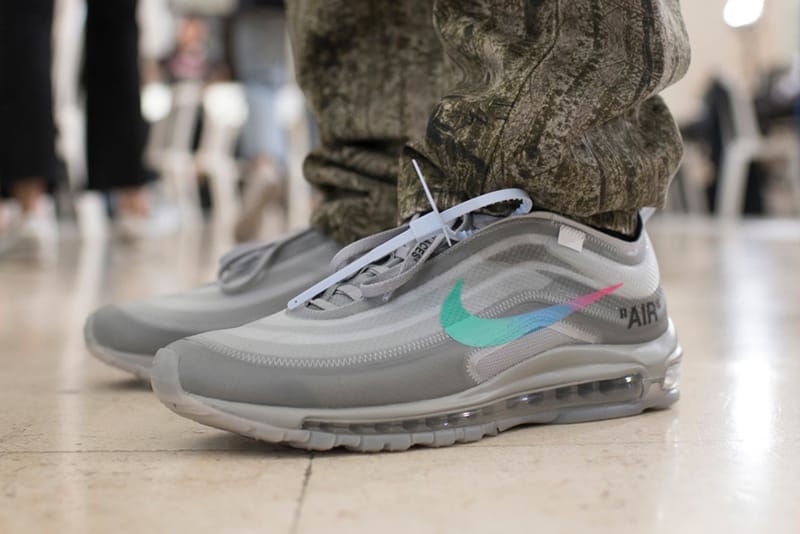 오프 화이트 2019 SS 런웨이에 공개된 새 나이키와 닥터 마틴 협업