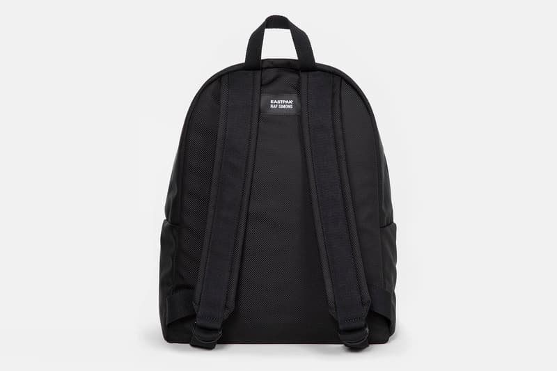 라프 시몬스 2018 가을 겨울 컬렉션 협업 백팩 가방