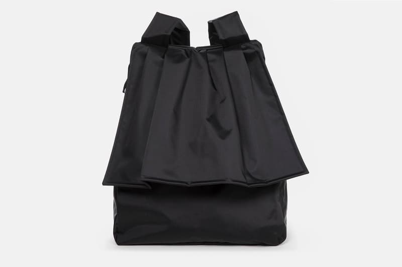 라프 시몬스 2018 가을 겨울 컬렉션 협업 백팩 가방