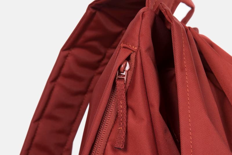 라프 시몬스 2018 가을 겨울 컬렉션 협업 백팩 가방