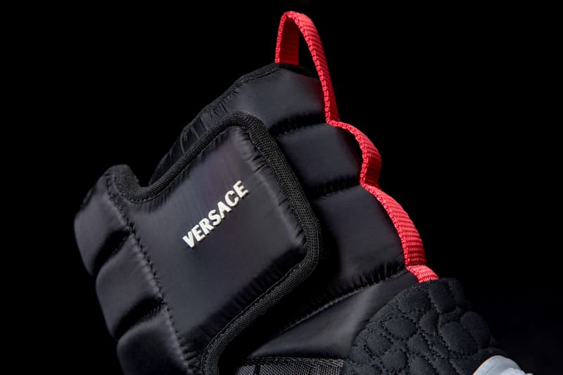 베르사체 어글리 스니커 체인 리액션 공식 사진 2018 versace chain reaction 2018 fw ugly sneakers