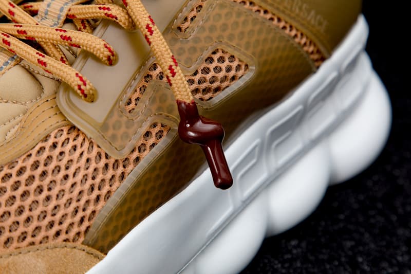 베르사체 어글리 스니커 체인 리액션 공식 사진 2018 versace chain reaction 2018 fw ugly sneakers