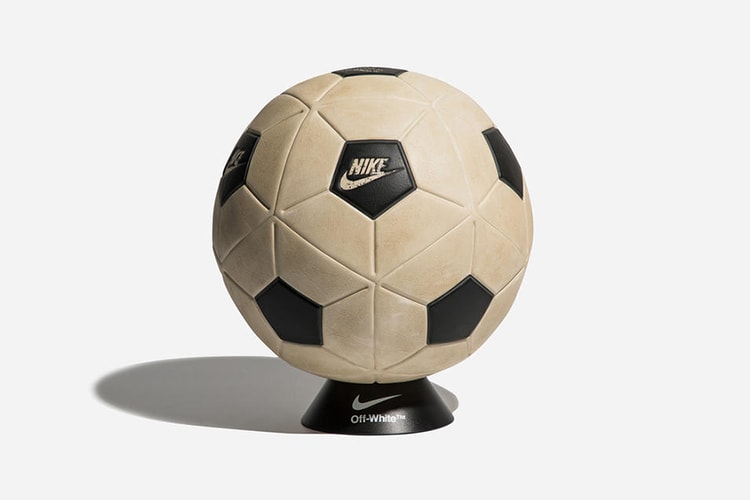 오프 화이트 x 나이키 '풋볼, 몽 아모르' 마기아 매치볼