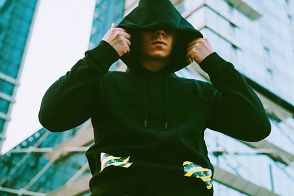 오프 화이트 방콕 플래그십 스토어 한정판 캡슐