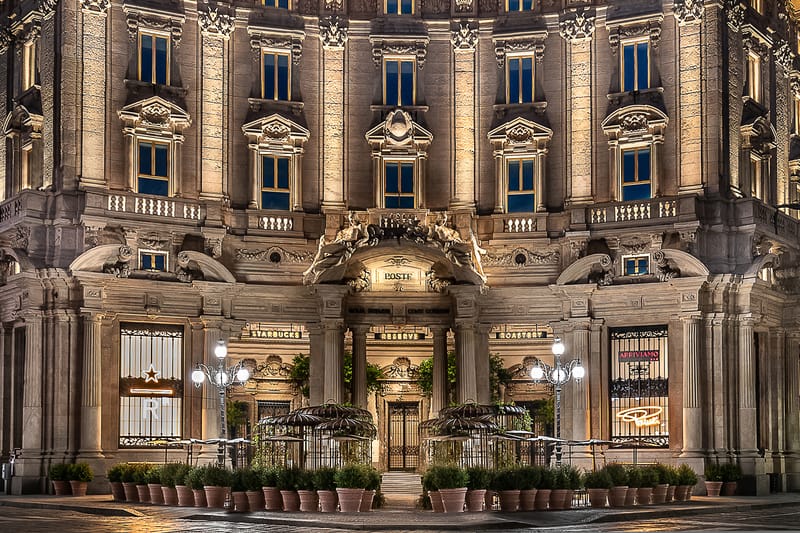 밀라노의 첫 스타벅스 리저브 로스터리