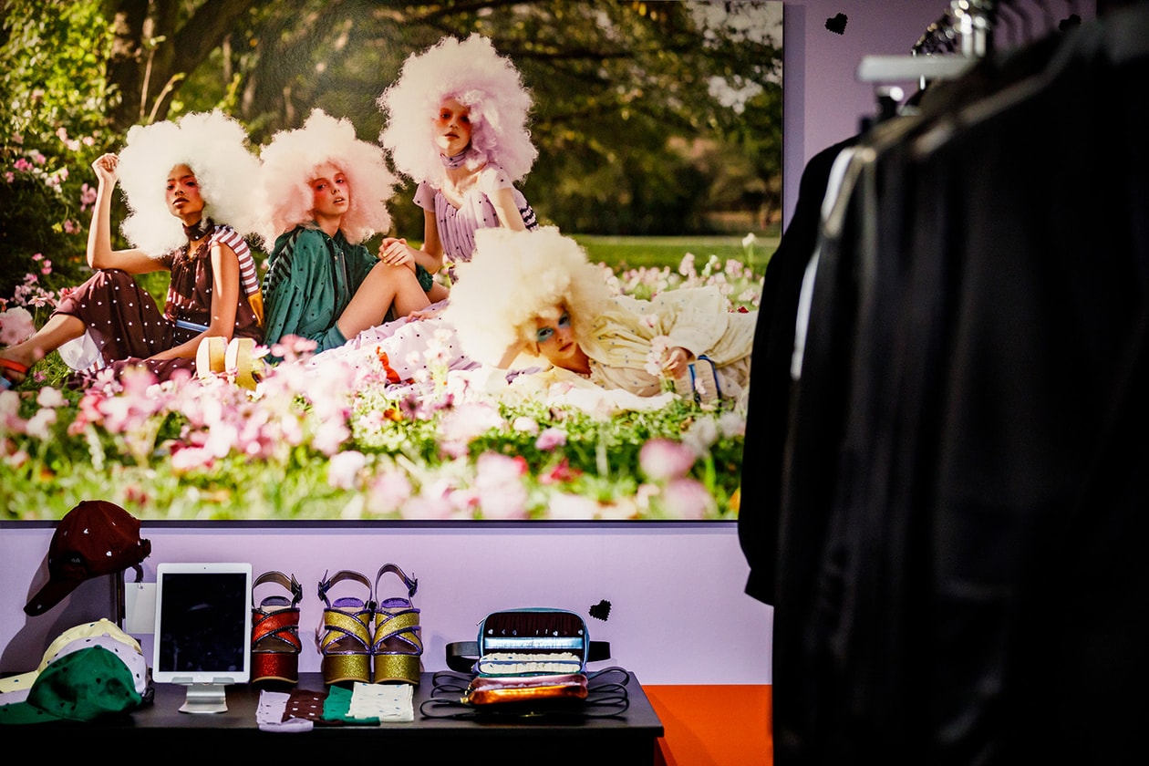 언더커버 2019 봄, 여름 컬렉션 룩북 & 파리 패션위크 쇼룸 사진