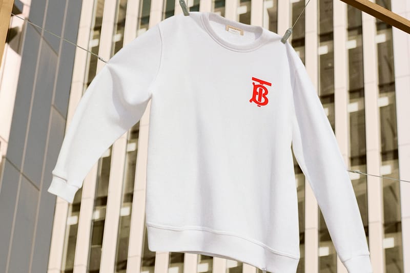 버버리의 ‘비 시리즈’, 10월 한정 판매 아이템 2종