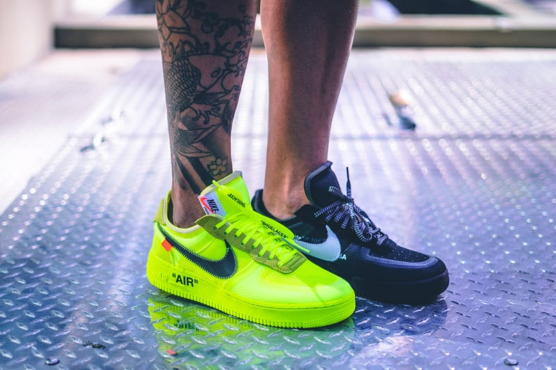 오프 화이트 x 나이키 에어 포스 1 로우 '볼트' vs. '블랙'