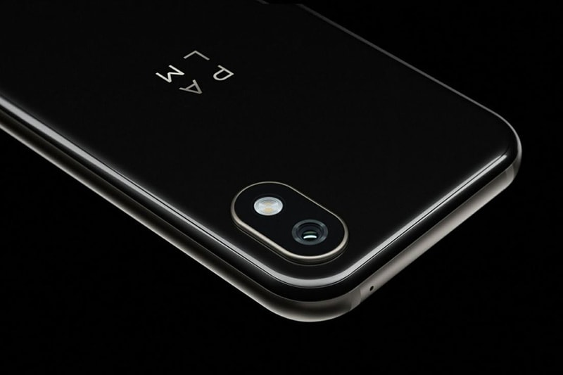신용카드 크기 손바닥 만한 스마트폰 팜 palm smartphone 