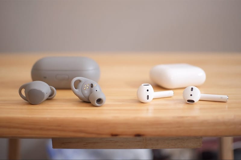 애플 에어팟 따라 '이어폰 잭' 없애는 삼성 & 오로라빛 갤럭시 A9 유출