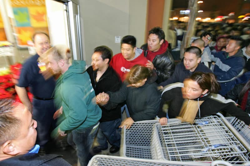 블랙프라이데이에 펼쳐지는 역대급 진풍경 미국 핫딜 쇼핑 세일