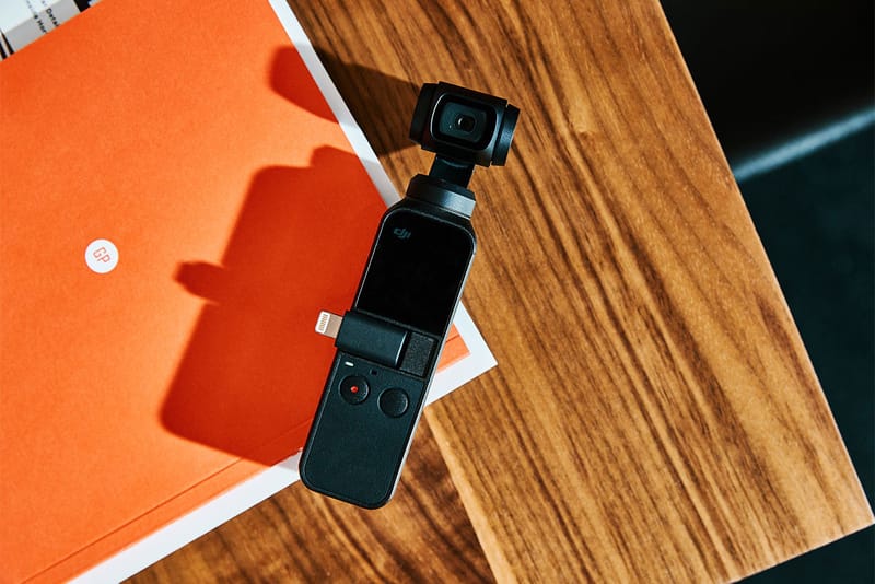 작지만 강한 DJI의 초소형 핸드헬드 카메라 ‘오즈모 포켓’