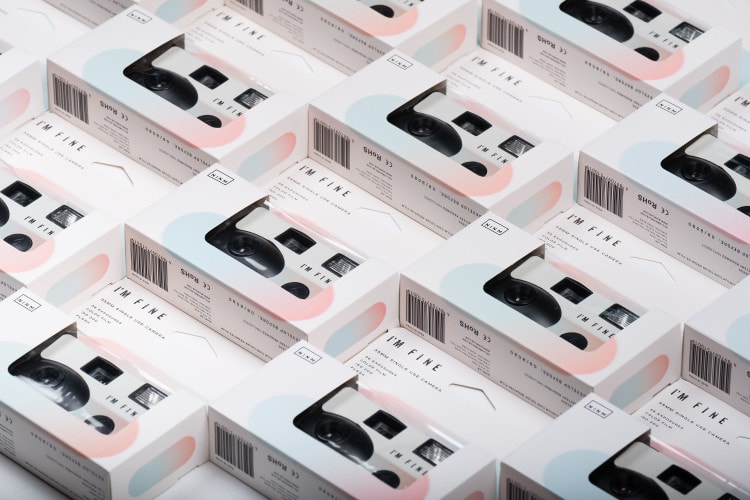 일본 감성의 사진을 선사하는 일회용 필름 카메라 ‘아임 파인’