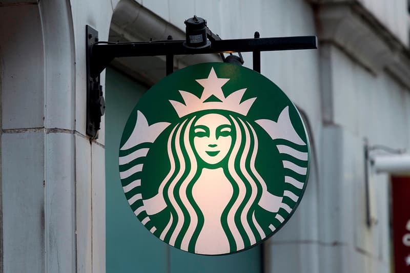 스타벅스, 내년부터 매장 내 음란물 감상 금지 와이파이 필터 도입 starbucks-ban-porn-wifi