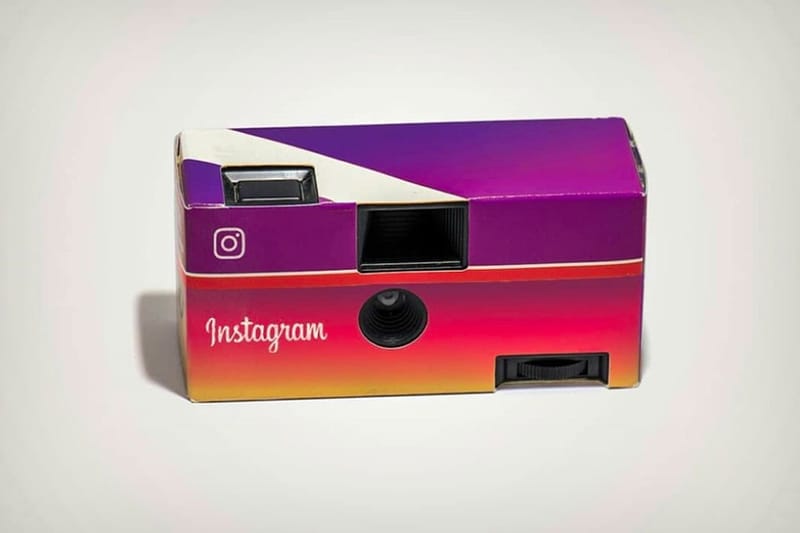 90년대 사람들이 인스타그램과 페이스북 대신 사용했던 물건은?