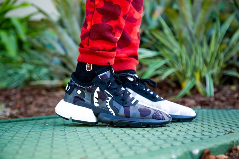 베이프 x 네이버후드 x 아디다스의 삼자 합작 POD-S3.1 착용 사진