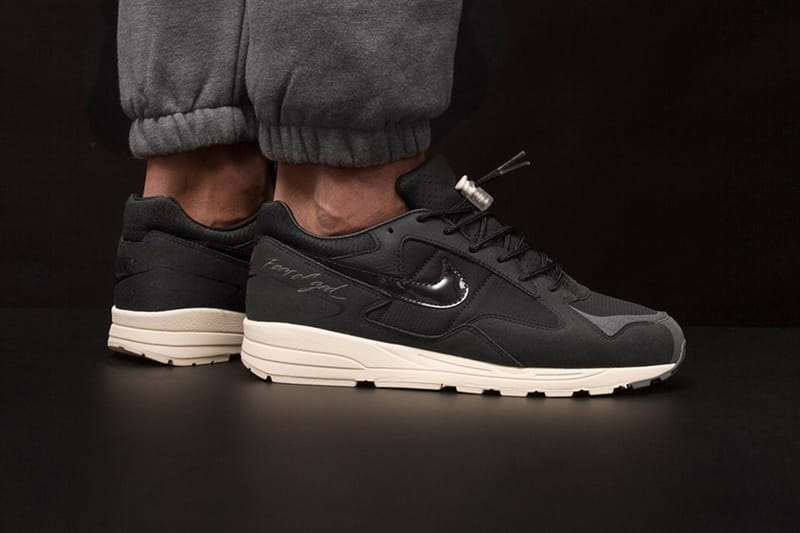 피어 오브 갓 x 나이키 에어 스카일론 II ‘블랙’ 공개