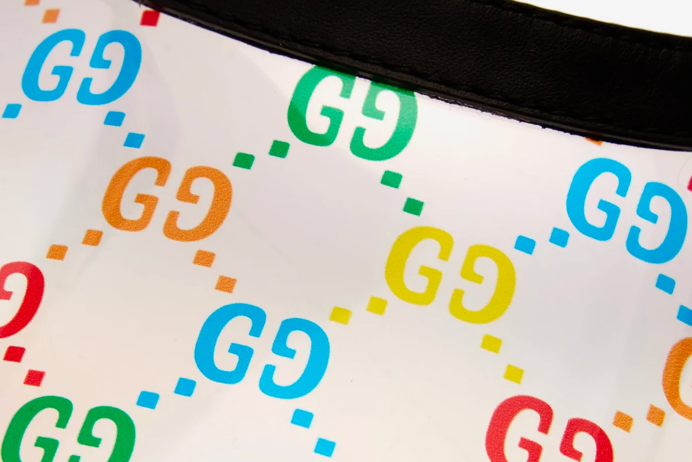 구찌, 무지개색 'GG' 로고의 투명 PVC 바이저 출시