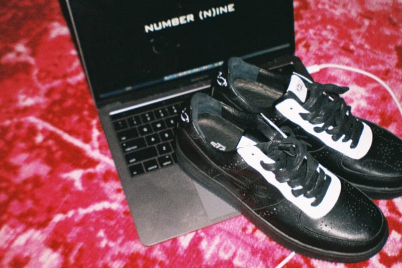 일본의 'OG' 브랜드 넘버 나인, 스타워크 협업 운동화 출시